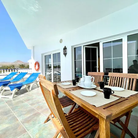 Villa Con Piscina Privada, Wifi Y Estupenda Vista بْوُرتو كاليرو